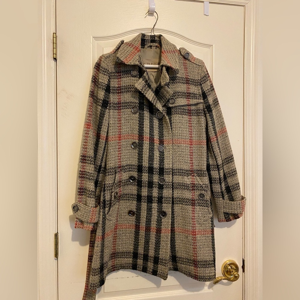 Gorgeous Burberry wool grey coat - Picture 2 of 6